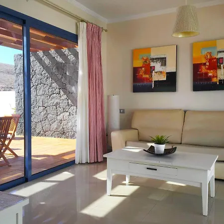 In Playa Blanca Sleeps 4 Includes Air Con And Wifi * Playa Blanca (Lanzarote)
